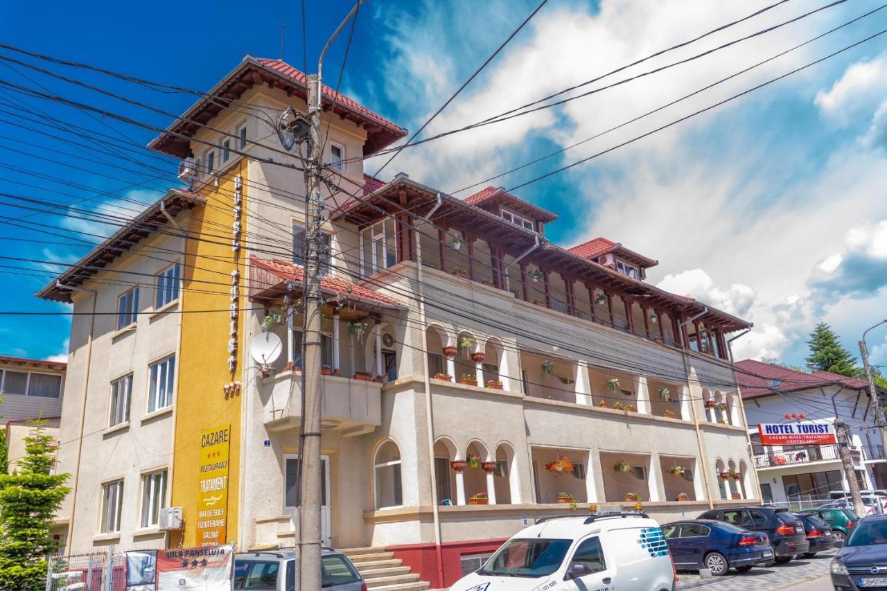 Hotel Turist Pucioasa エクステリア 写真